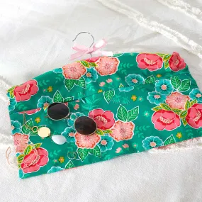 Coats & Clark Sewing Hanger Safe With Hidden Pocket