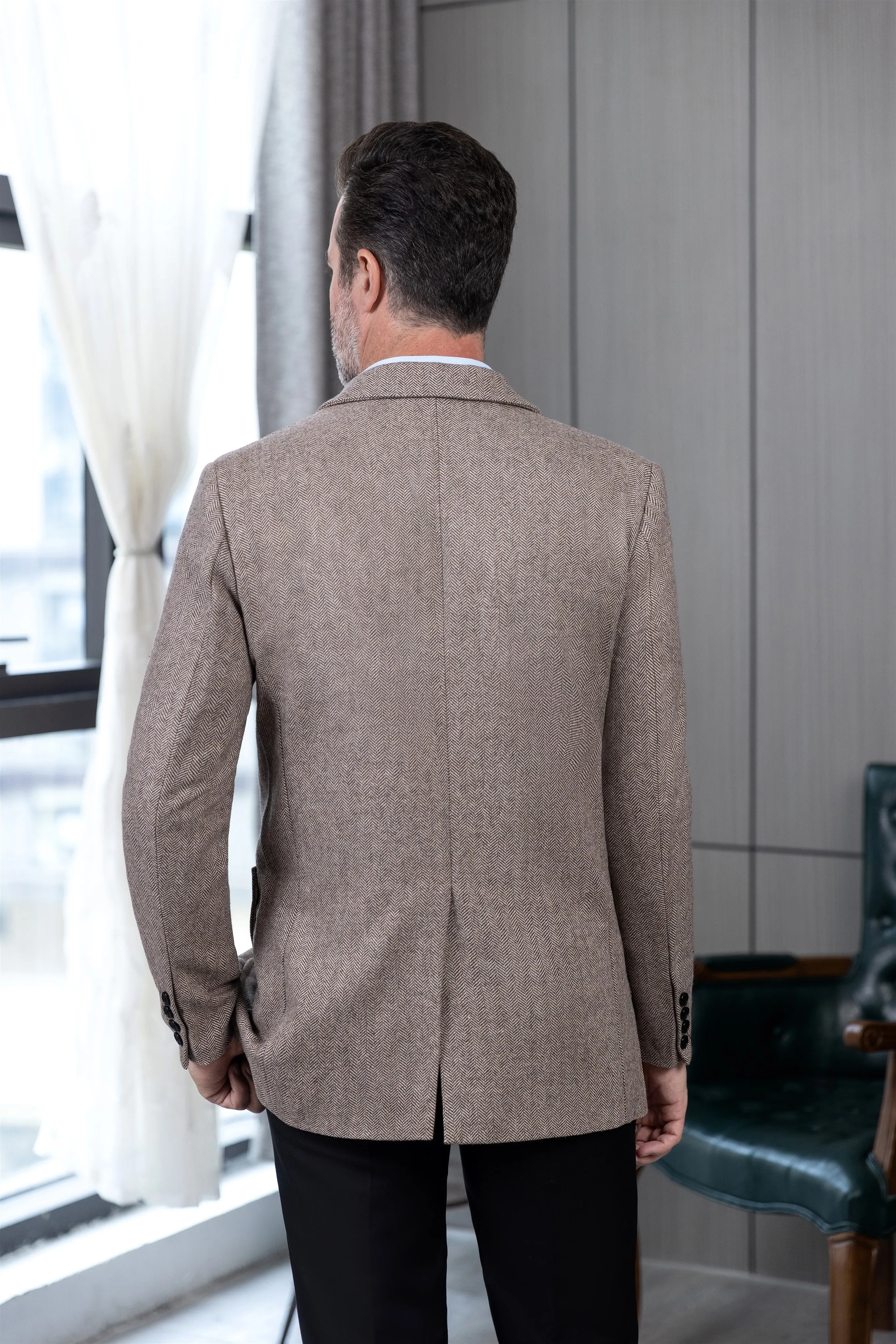 Formal Men's Classic Tweed Herringbone Peak Lapel Blazer