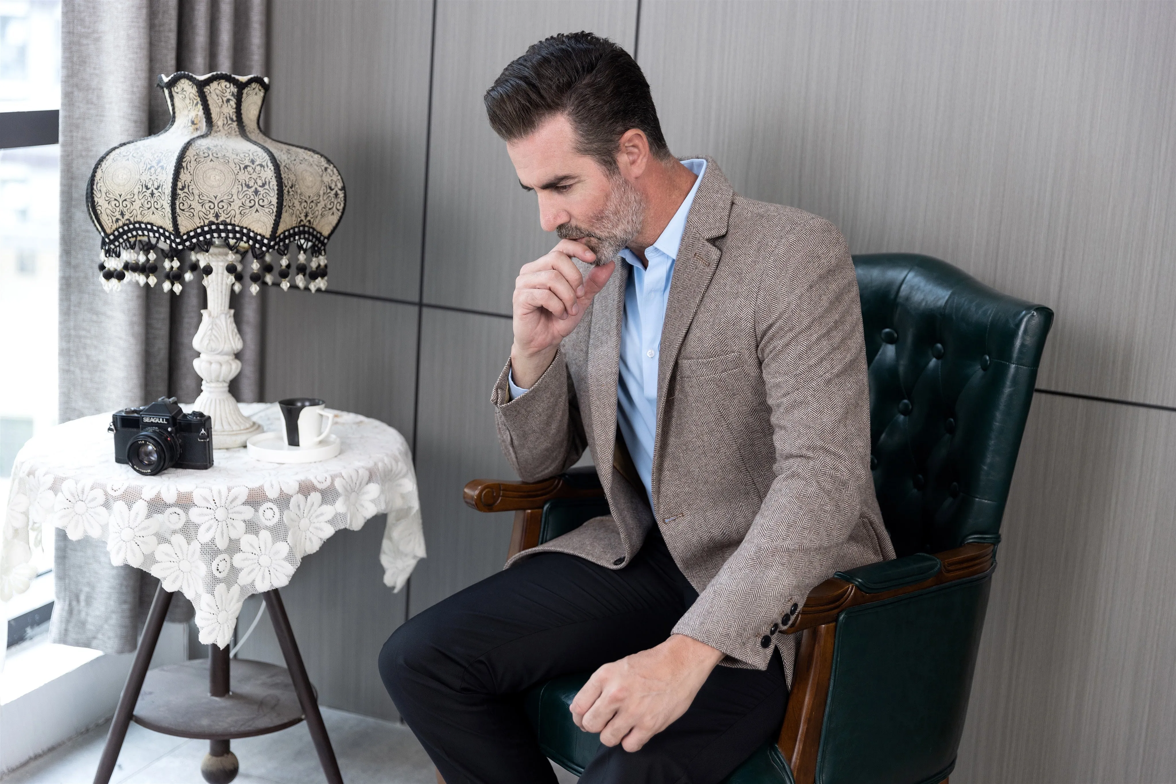 Formal Men's Classic Tweed Herringbone Peak Lapel Blazer