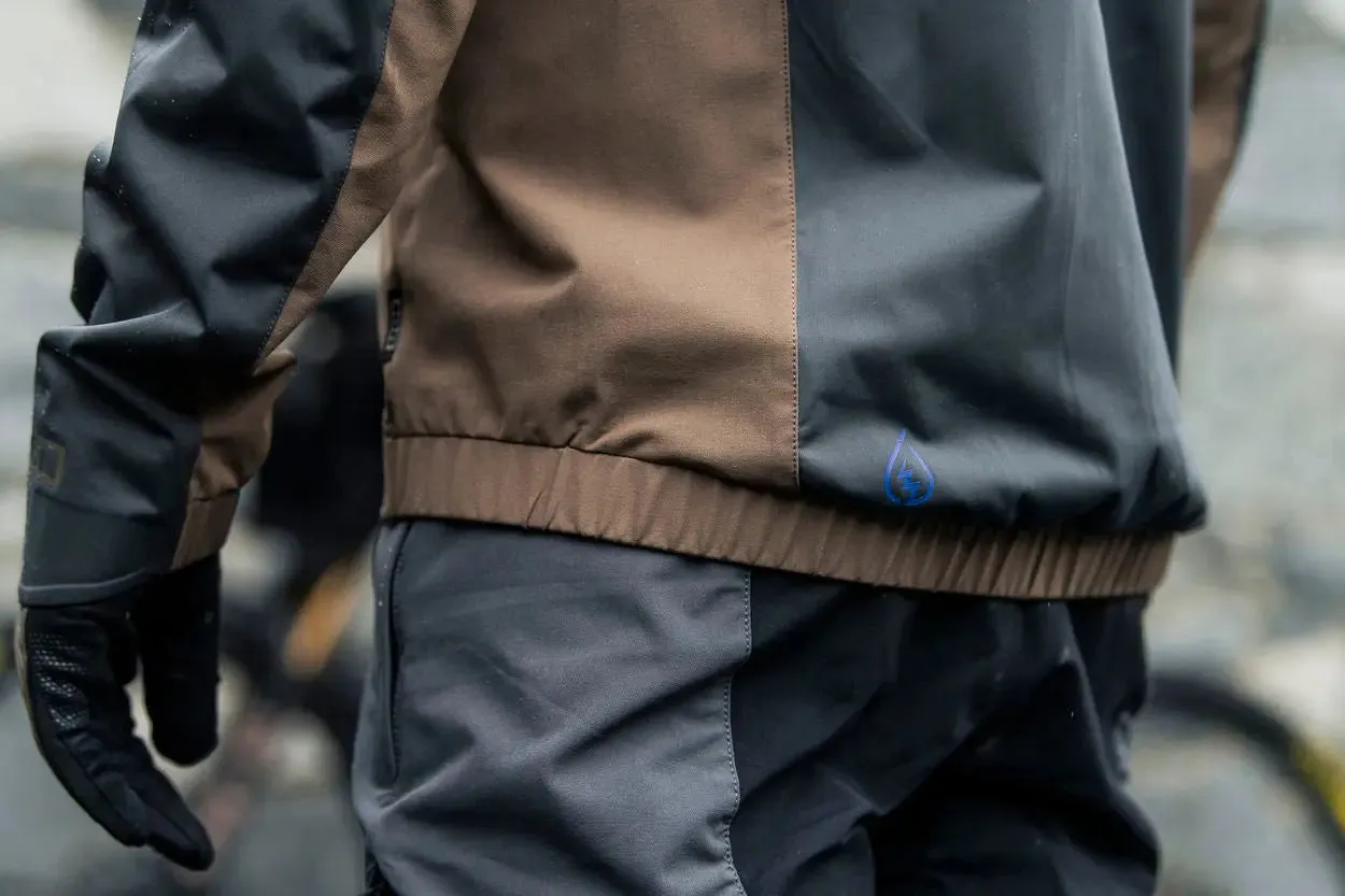 ION Outerwear Shelter Jacket 3L Hybrid unisex 2022
