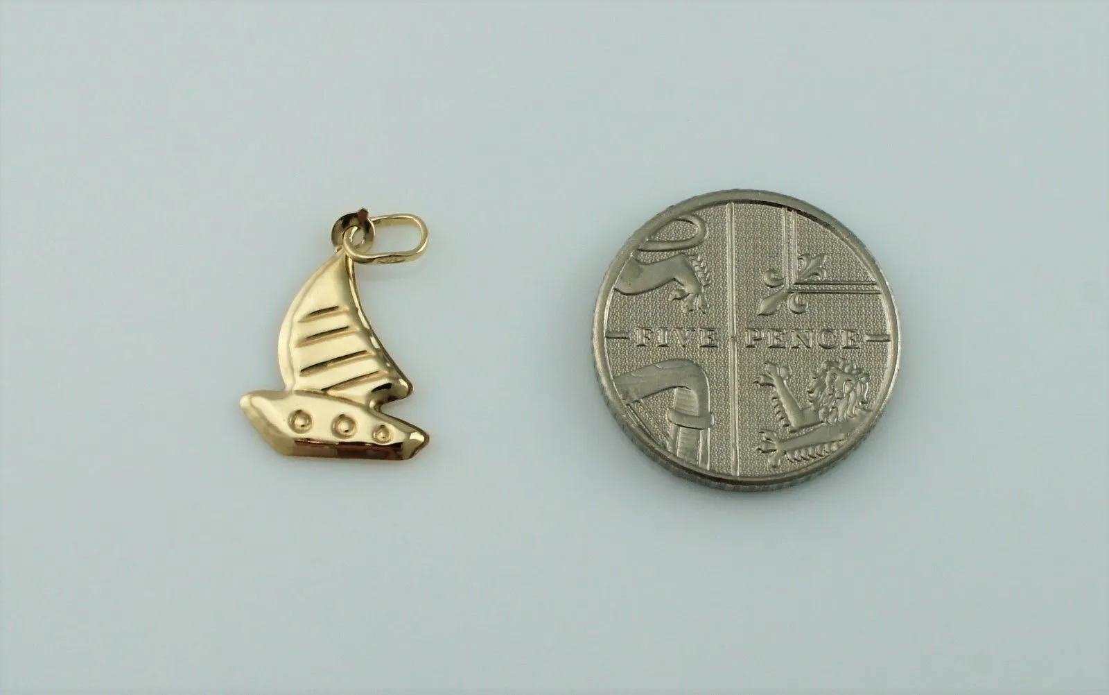 New 9ct Yellow Gold Boat - Yacht Charm / Pendant