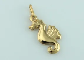 New 9ct Yellow Gold Seahorse Charm / Pendant