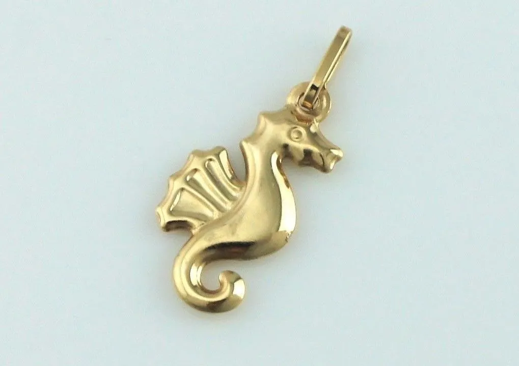 New 9ct Yellow Gold Seahorse Charm / Pendant